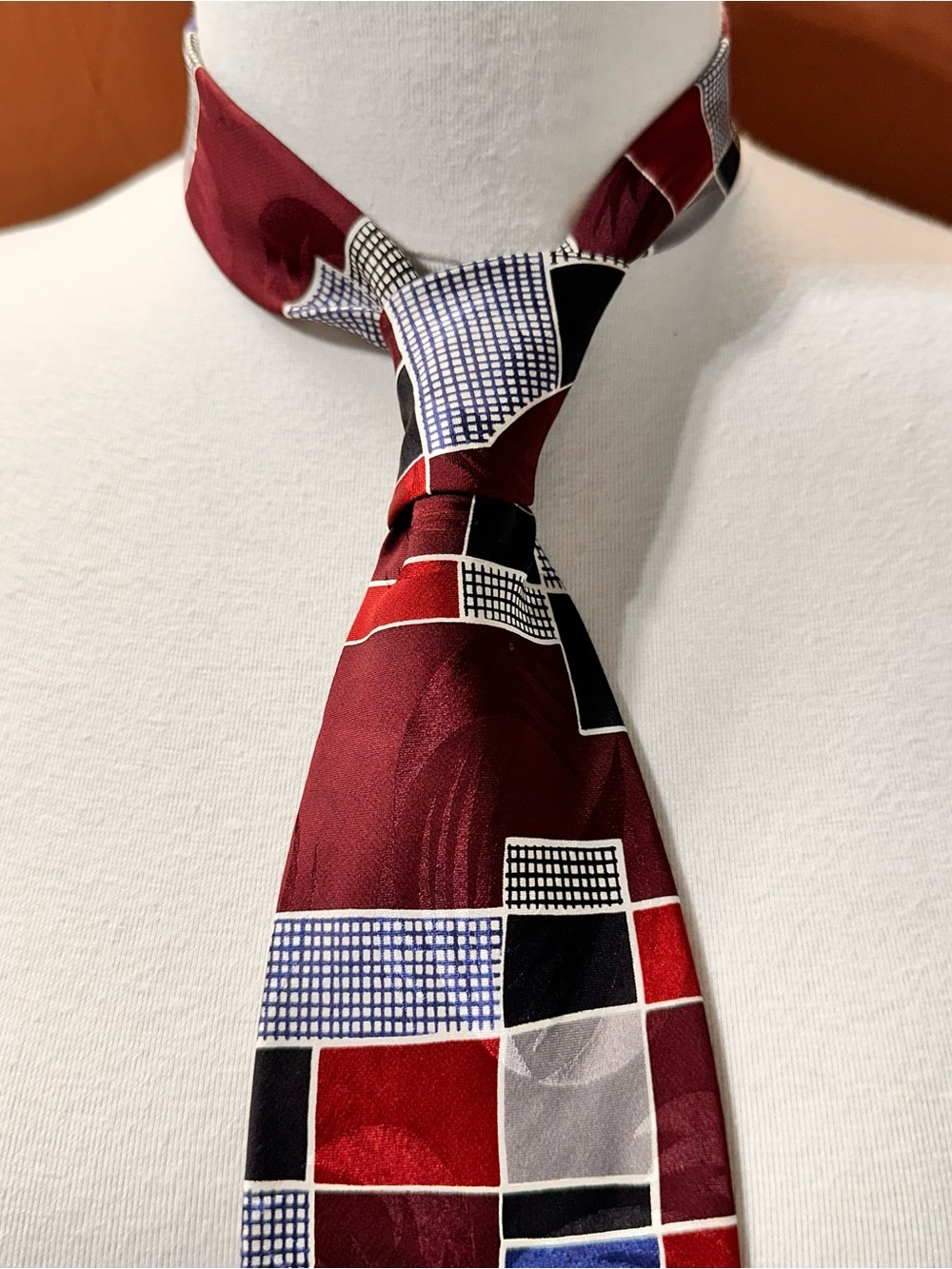 Paolo Designed by Paolo Gucci Men’s Silk Tie Vintage Geometric Necktie Cravat